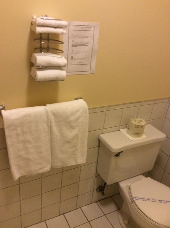 Hotel Travelodge By Wyndham Victoriaville Værelse billede